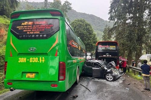 Tai nạn liên hoàn trên Quốc lộ 4D, 2 người bị thương