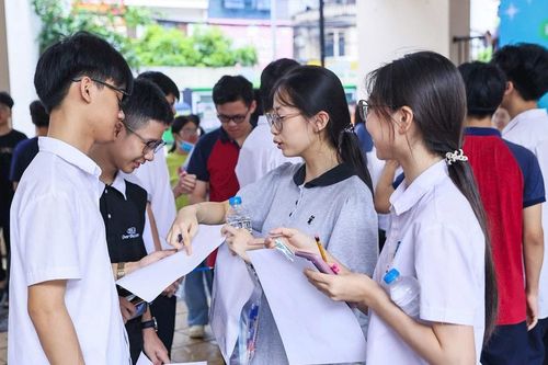 Thi lớp 10 THPT tại Hà Nội: Đổi mới không gây sốc