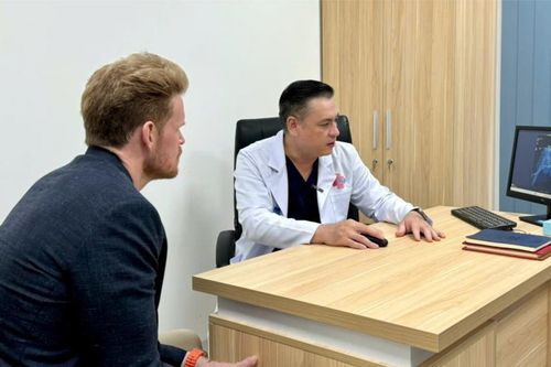 Điều trị thành công cho bệnh nhân người Mỹ bị hẹp niệu đạo phức tạp