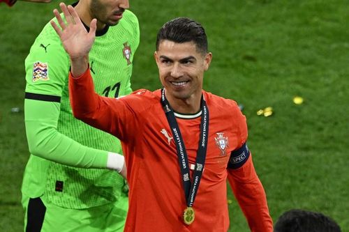 Khoảnh khắc tỏa sáng của Ronaldo