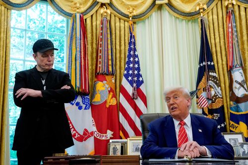 Elon Musk bất ngờ bênh vực ông Trump về biểu tình ở Los Angeles