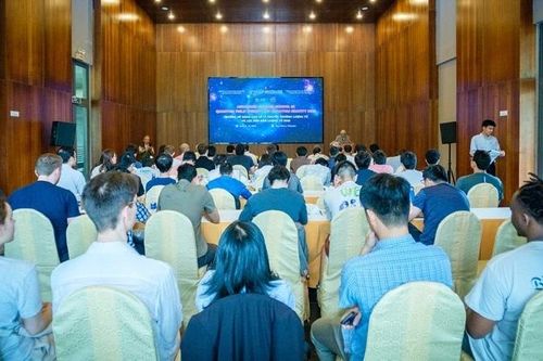 Khai mạc Trường hè nâng cao về lý thuyết trường lượng tử và lực hấp dẫn lượng tử 2025