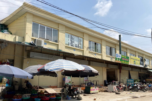 Hàng loạt tiểu thương đóng cửa, dừng kinh doanh: Vì sao? - Bài 1: Làn sóng... đóng cửa