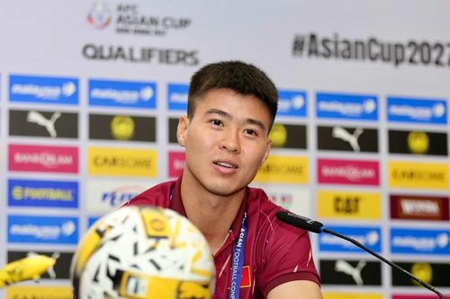 Duy Mạnh quyết tâm cùng đồng đội vượt qua 'chảo lửa' Bukit Jalil