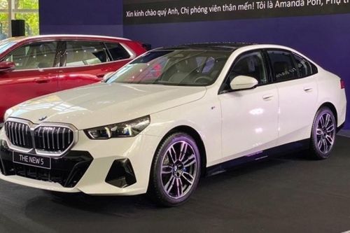 Cận cảnh BMW 5 Series 2025 ra mắt tại Việt Nam, giá từ 2,589 tỷ đồng