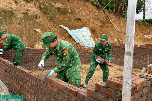 Chung tay vì biên cương giàu đẹp, không còn nhà tạm, nhà dột nát