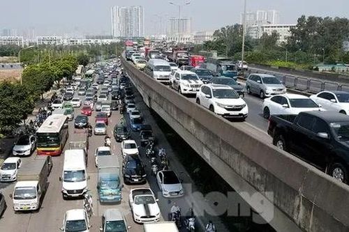Đề xuất miễn phí đường bộ cho nhiều loại ô tô