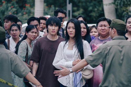 Phim kinh dị 18+ 'Dưới đáy hồ' bất ngờ dẫn đầu phòng vé, đá bay Doraemon