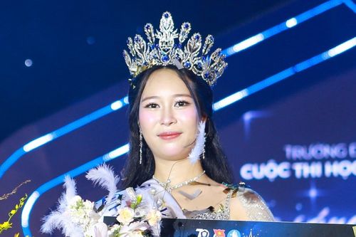 Ngắm nhan sắc xinh đẹp của Hoa khôi Trường Đại học Ngoại ngữ Hà Nội