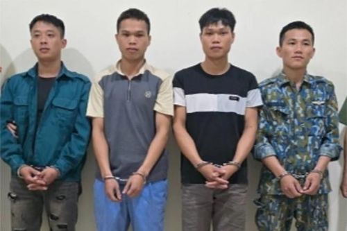 Vận động thành công 4 đối tượng ra đầu thú