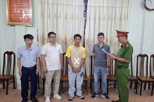Lợi dụng thiếu nữ say rượu, đối tượng lẻn vào hiếp dâm