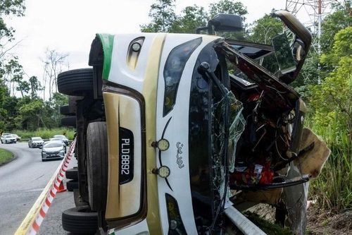 Malaysia: Xe chở sinh viên gặp tai nạn, ít nhất 15 người thiệt mạng