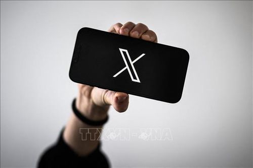 Pháp xem xét buộc nền tảng mạng xã hội X xác minh độ tuổi người dùng