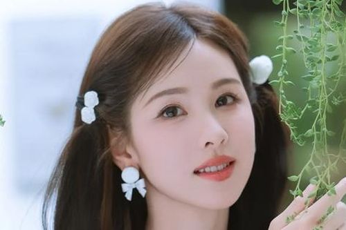 Nhan sắc mỹ nữ là 'ánh trăng sáng', hình mẫu lý tưởng khiến hàng triệu người muốn kết hôn