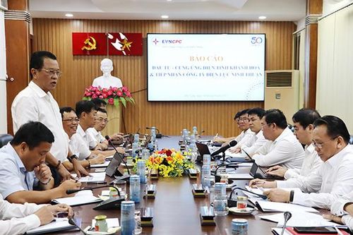 Điện lực miền Trung tiếp nhận PC Ninh Thuận
