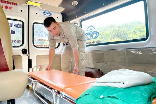 Thầm lặng nghề lái xe cứu thương