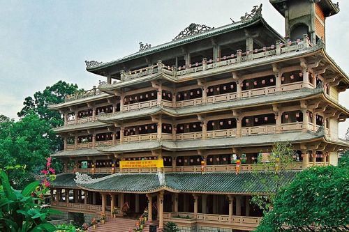 Học viện Phật giáo VN tại TP.HCM tuyển dụng nhân viên