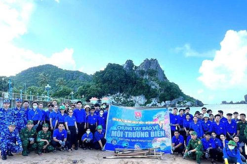 Bộ Tư lệnh Vùng Cảnh sát biển 4 đồng hành cùng ngư dân huyện Kiên Lương