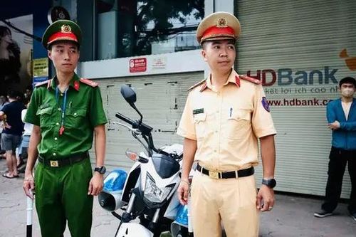 Công an Thủ đô đảm bảo an toàn giao thông mùa thi