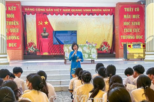 Trường nghề tuyển sinh sát thực tiễn, gần người học