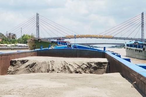 Các tỉnh ĐBSCL: Quyết liệt truy quét 'cát tặc', cát lậu