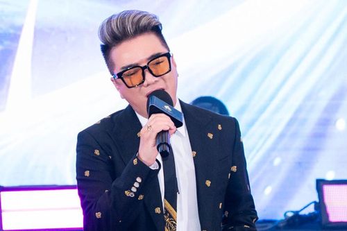 Từng bị cấm diễn, mất quyền hát hit 20 năm, Đàm Vĩnh Hưng nói gì?