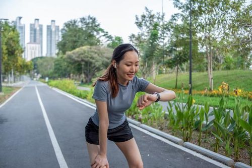 Người mới bắt đầu chạy bộ có nên chạy hằng ngày không?