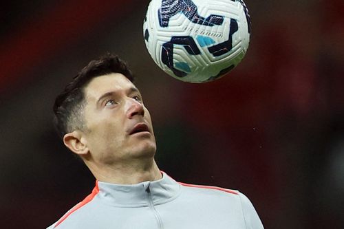 Lewandowski bị phản bội