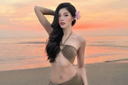 3 'hot girl bóng chuyền' nóng bỏng trên đường đua bikini hè