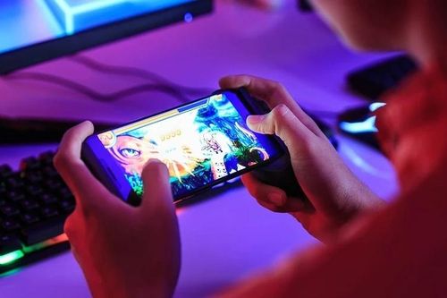 Nam sinh 19 tuổi thủng dạ dày vì nghiện game, ăn mì gói triền miên