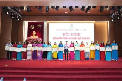 Gia Lâm biểu dương điển hình trong phong trào thi đua 'Sáng kiến, sáng tạo Thủ đô'