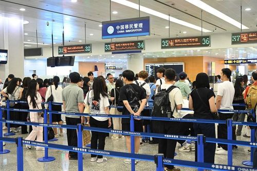 Mở rộng chính sách miễn thị thực: Trung Quốc tiến sâu hơn vào thị trường vùng Vịnh