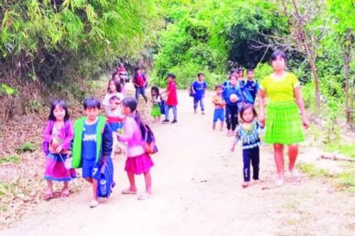 Vào bản xa nhất xứ Thanh