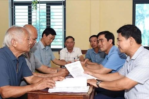 Đưa bộ máy cấp xã mới vận hành thông suốt