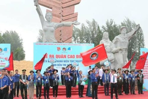Bến Tre ra quân cao điểm Chiến dịch thanh niên tình nguyện hè