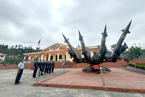 Thi đua đột phá vào nhiệm vụ mới