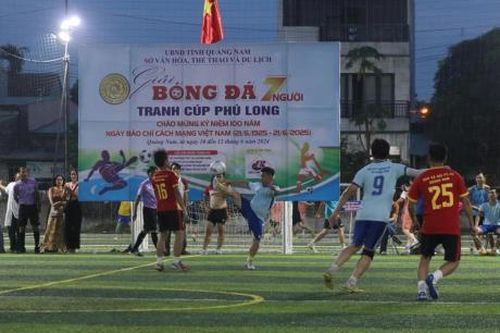 Quảng Nam khai mạc Giải bóng đá tứ hùng chào mừng Kỷ niệm 100 năm Ngày Báo chí cách mạng Việt Nam