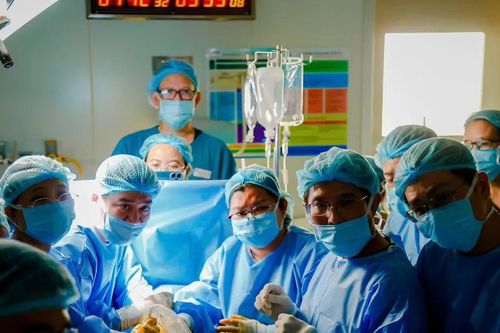 Sản phụ người Singapore được thông tim can thiệp bào thai về nước an toàn