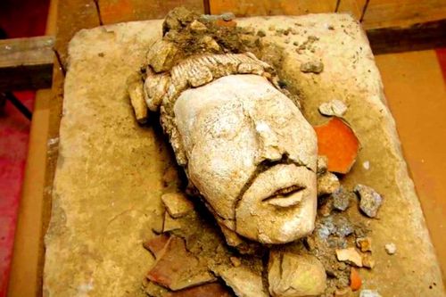 Khai quật đầu tượng thần ngô Maya, bí ẩn ngàn năm sắp lộ?