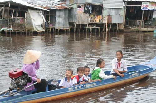 'Làn gió mới' cho giáo dục vùng khó