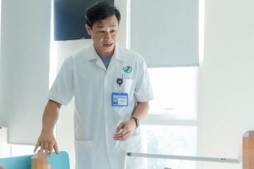 Cứu sống người phụ nữ mắc bệnh 'hiếm', nguy cơ tử vong cao