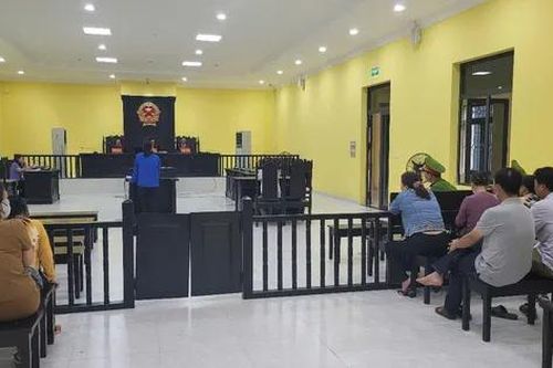 Nổ quen cán bộ tòa án để lừa 120 triệu đồng 'chạy án'