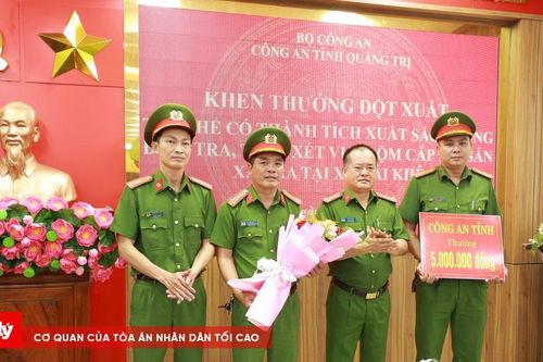 Khen thưởng nóng Công an xã phá nhanh vụ trộm 5 cây vàng