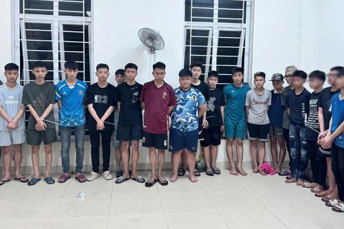 Bắt 28 đối tượng gây rối, mang dao kiếm đi hỗn chiến ở Nghệ An