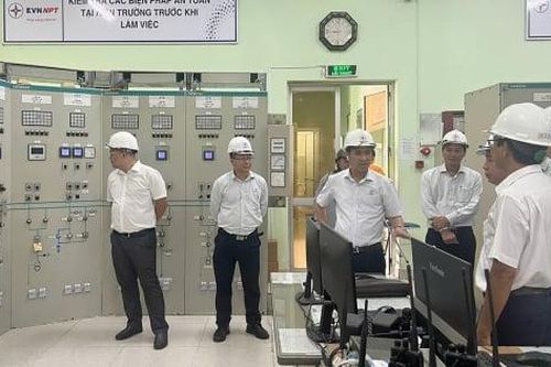 Hoàn thành Dự án Nâng cấp hệ thống điều khiển bảo vệ 7 trạm biến áp 220kV khu vực phía Nam trong tháng 10/2025