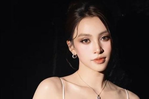 Hoa hậu Tiểu Vy phản pháo khi bị nói 'chỉ đăng ảnh bikini mà vẫn nhiều tiền'