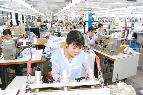Xuất khẩu dệt may, da giày: Giữ thị trường Hoa Kỳ và hướng đến những 'miền đất mới'