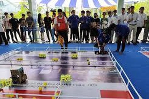 35 đội tranh tài tại cuộc thi 'Sáng tạo Robotics Đà Nẵng'