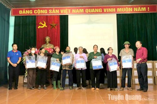 Người hùng thầm lặng