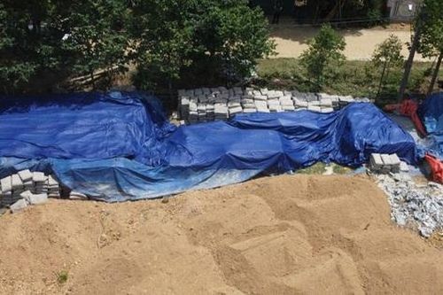 Hà Tĩnh: Bắt giam chủ tịch xã để 210 tấn xi măng hỗ trợ nông thôn mới hư hỏng